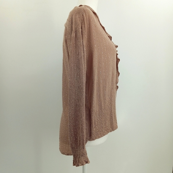 STITCH FIX Skies Are Blue Mauve Ruffle Detail Surplice Metallic Accented Top M - Picture 6 of 12